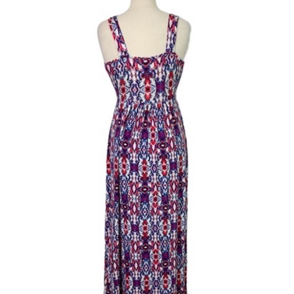 LOVEAPPELLA Sleeveless Maxi Dress - Picture 4 of 16